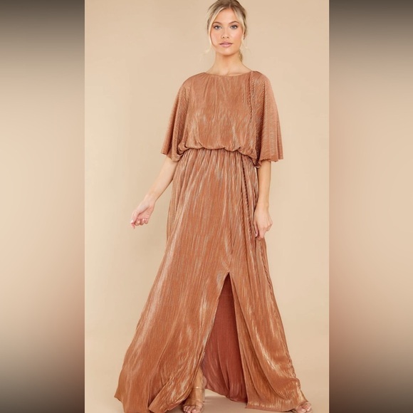 See and Be Seen Bronze Maxi Dress. Size Small. - Picture 2 of 8